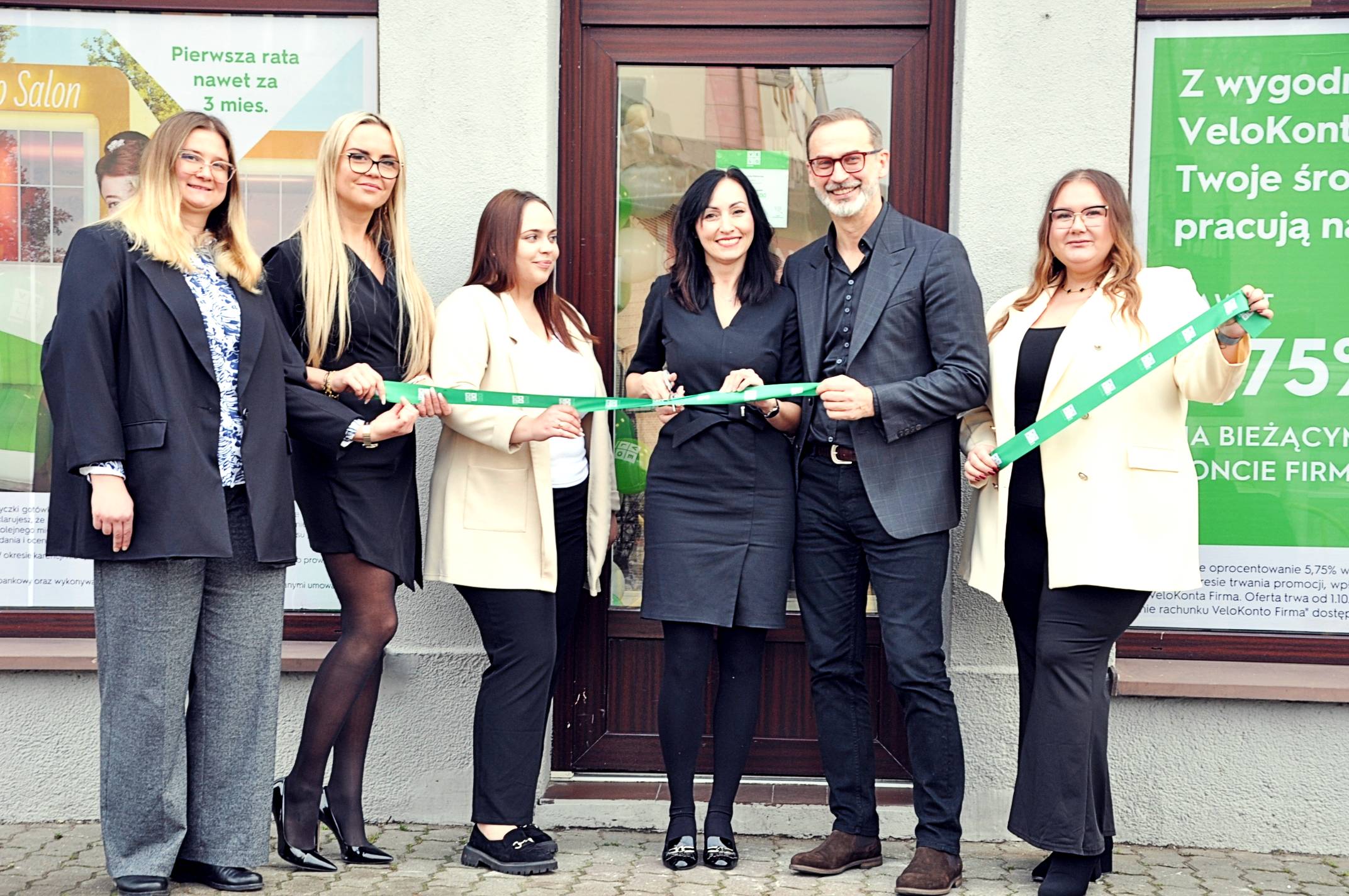 VeloBank rozszerza sieć w regionie. Nowy punkt bankowy w Dębnie już dostępny dla klientów